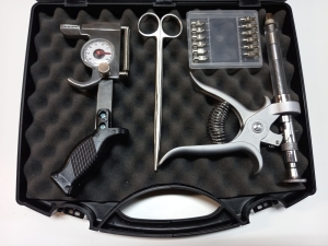 Zestaw do tuberkulinizacji z suwmiarką zegarową