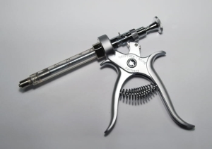 Strzykawka pistoletowa MUTO